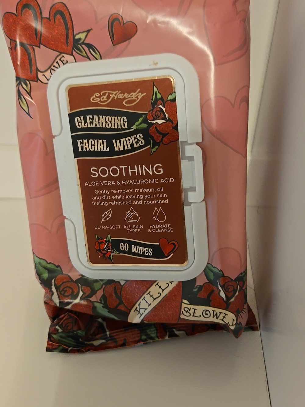Ed Hardy Brightening Cleansing Facial Wipes – Pink with Red Rose Design New